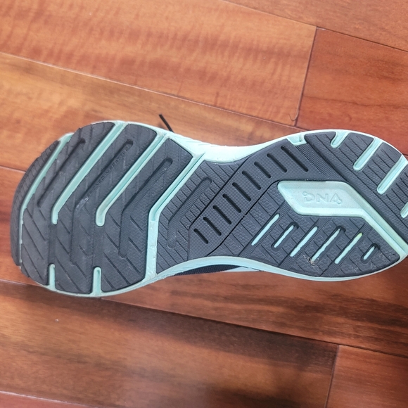 BROOKS size 7.5 teal/black running shoes - Picture 5 of 5